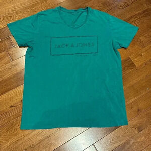 Jack Jones Green Core V neck  Men's Large T Shirt